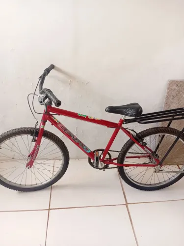 Bicicleta semi nova