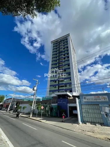 Aluga-se apartamento de 2 quartos, suite e garagem no Edf. Chateau Duvalier, Maria Auxilia