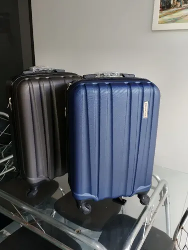 Malas de viagem 10kg semi nova entrego
