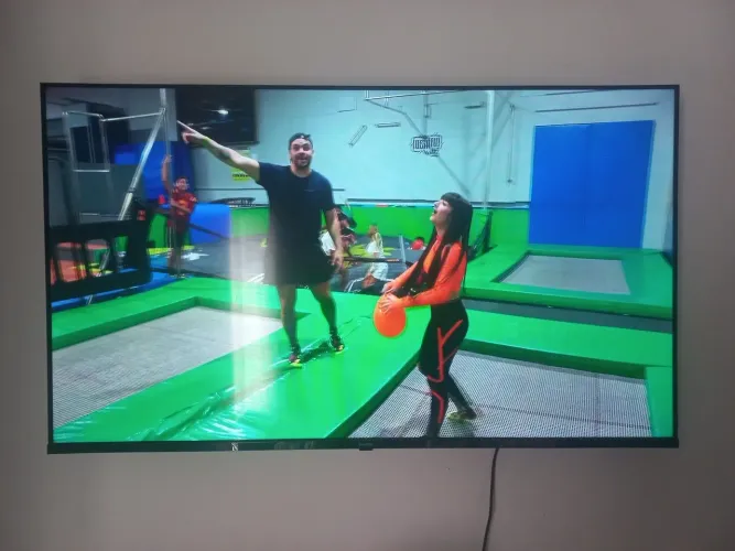 Tv philips 50p 4k com reconhecimento de voz única dona pra vender logo