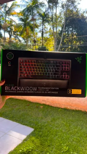 Razer BlackWidow Tournament Edition Chroma V2 - Yellow Switch RGB
