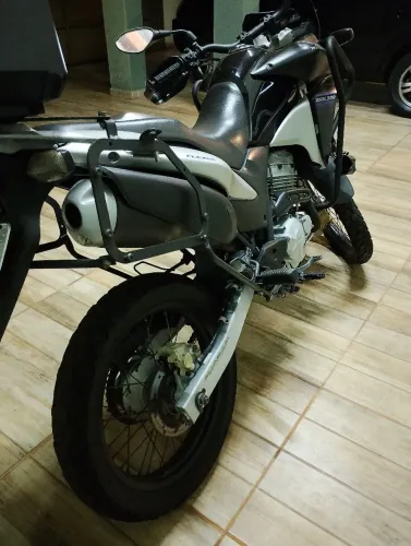 Vendo xre300 2010