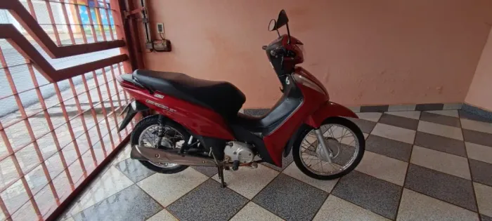Honda Biz Es 125 ano 2013