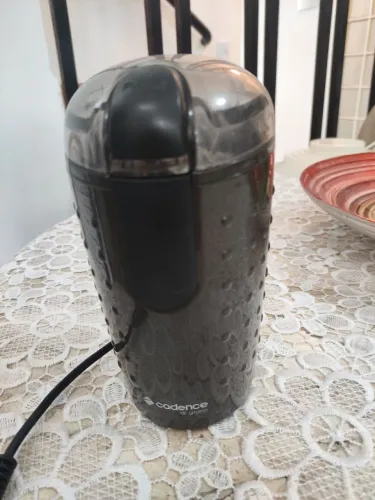Moedor de café elétrico 