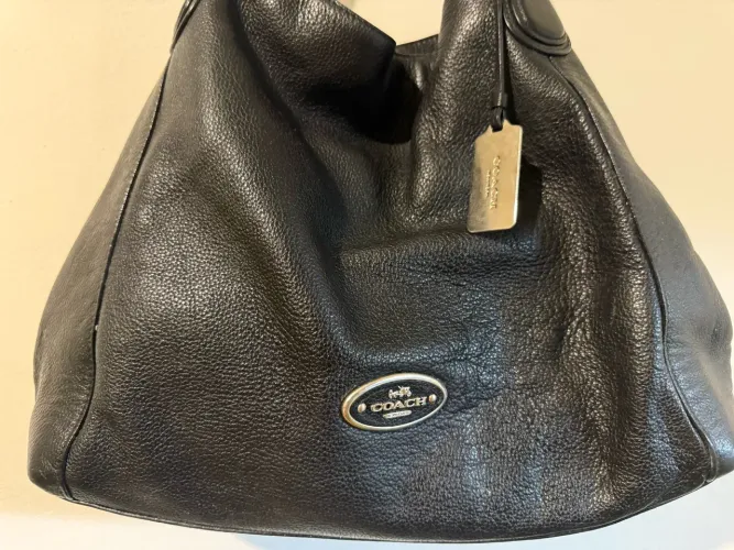 Bolsa preta ? Coach Vintage Pebbled Leather Hobo