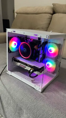 Oportunidade de pc gamer novíssimo, apenas com meses de uso