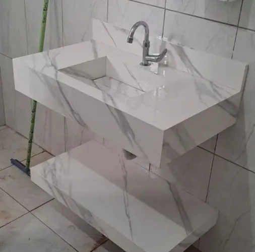 Pias em porcelanato ? ? ?
