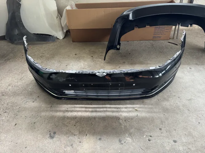Para choque Golf TSI MK7
