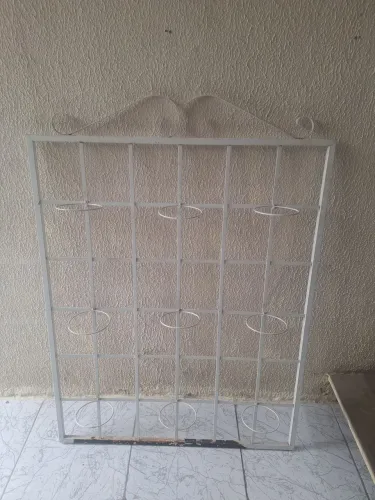 Suporte de vasos de ferro