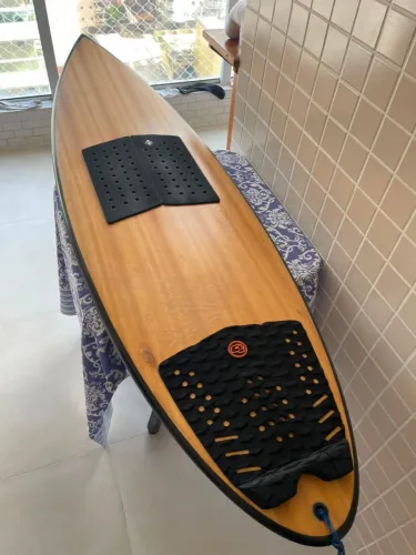 Prancha de Surf 6,1 - 31L | EPS + Madeira + Carbono