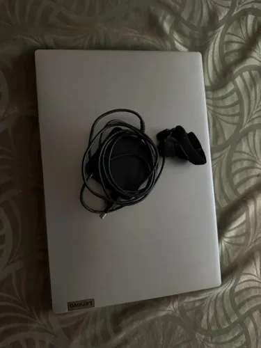 Ideapad i3 Lenovo
