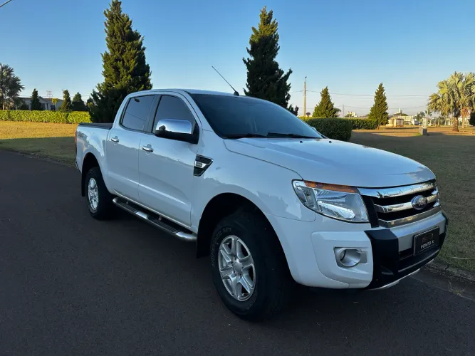 Ford Ranger XLT 2.5 16V 4X2 CD Flex 2015