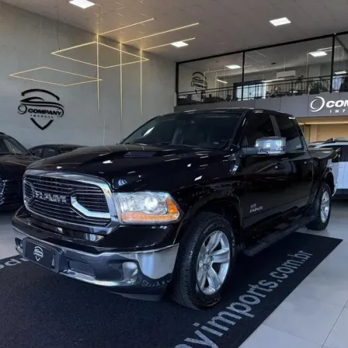 Ram Classic Laramie 5.7 V8 16V Gasolina 4X4 Aut. 2022