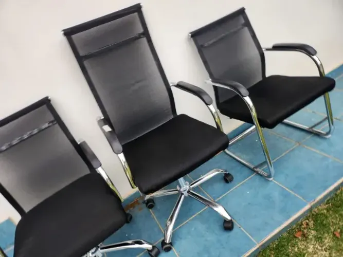 Vendo cadeiras em perfeito estado
