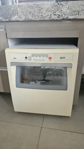 Máquina de lavar louças 8 serviços