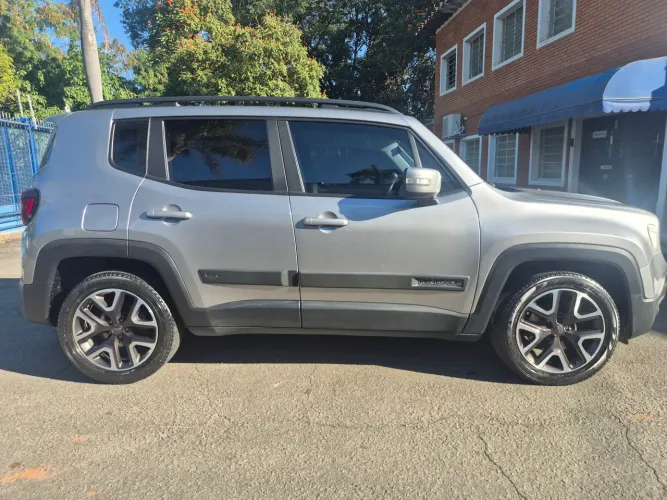 Jeep Renegade Longitude 1.8 4X2 Flex 16V Aut. 2021