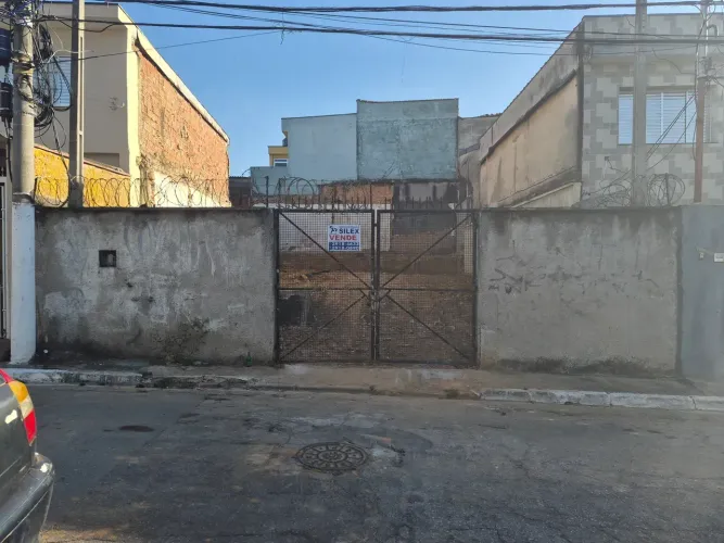 EXCELENTE TERRENO À VENDA (PARQUE SÃO LUCAS).