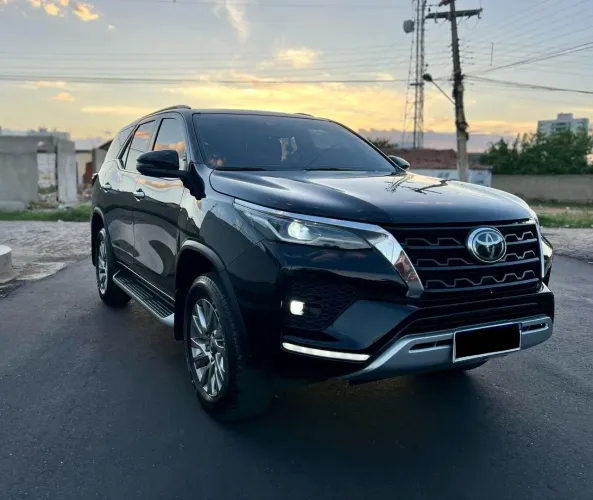 Toyota Hilux SW4 SRX 4X4 2.8 TDI 16V Dies. Aut. 2021