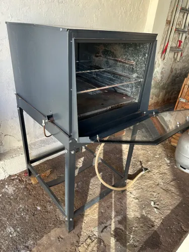 Forno industrial a gás com cavalete