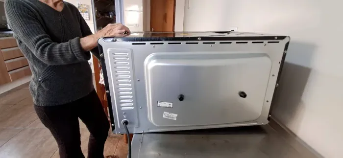 Forno elétrico Philco novo, sem uso, 65l,  220v, 2000w