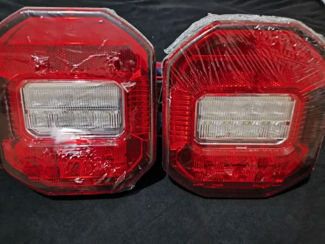 Lanterna de Led com chicote