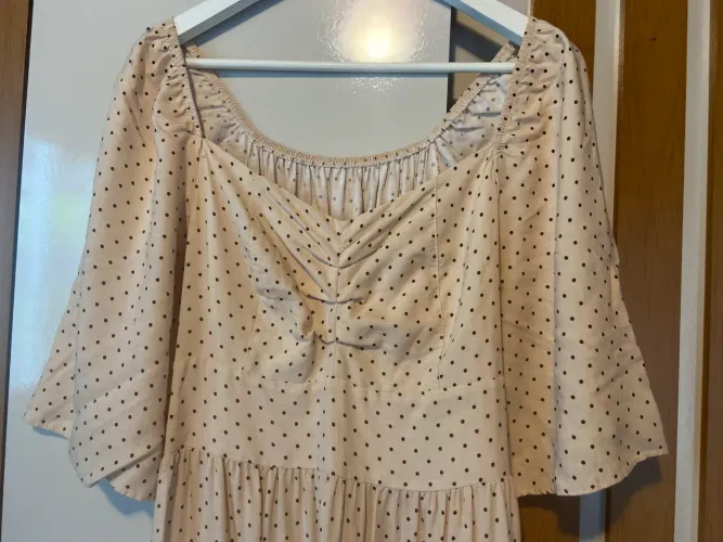 Vestido longo poá bege manga bufante