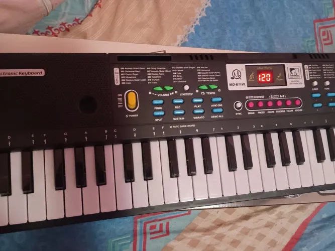 Teclado musical iniciante 
