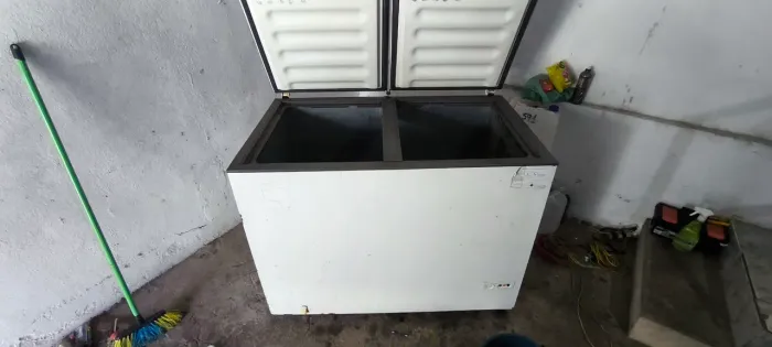 VENDO FREEZER CONSUL 2 PORTAS 414 LITROS.