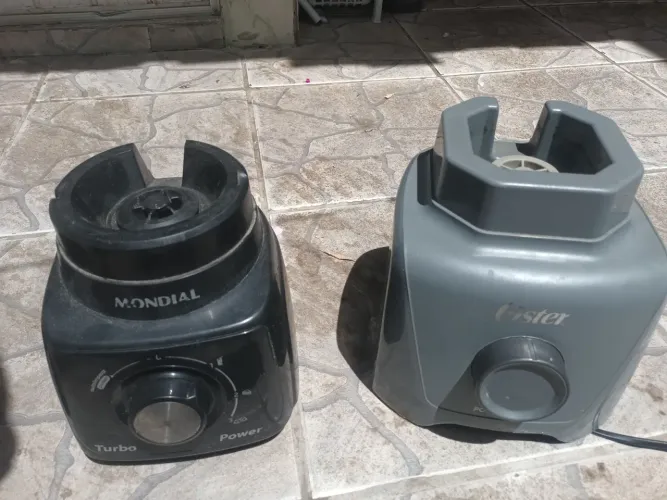 Liquidificador 2 motor fucuona perfeitamente só não tem copos