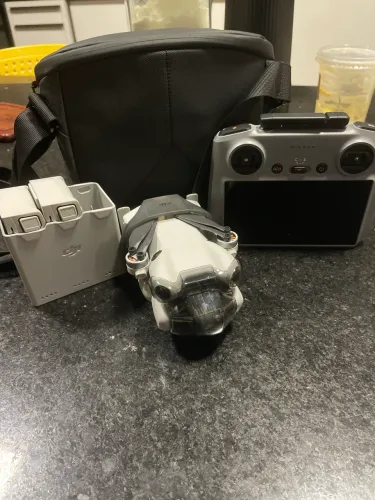 Drone DJI Mini 4 Pro Combo Fly More