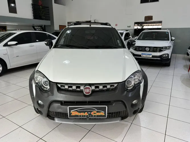 Fiat Strada Adventure 1.8 MPI 8V 103cv CE 2015