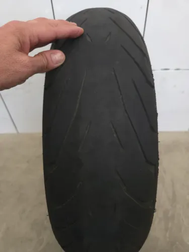Pneu pirelli angel 160/60 R17