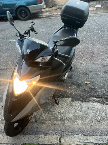 LINDY 125 -2018 vende se 
