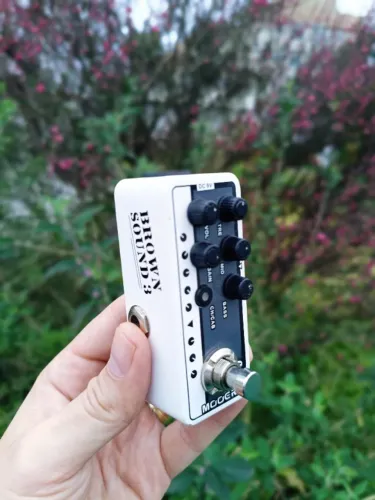 Pedal Distortion Overdrive Preamp Mooer 005 Brown Sound 3 5150 EVH Guitarra Mini Cabsim IR