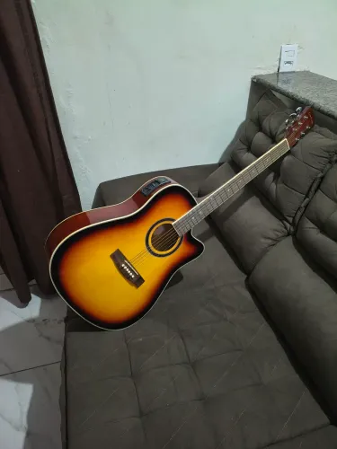 Vendo violão class novo
