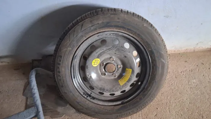 Vendo Roda nova para Montana ou Track, Aro 16.