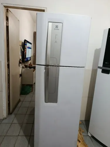 Vendo geladeira duplex DF42 FROST FREE.funcionando.
