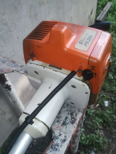 Roçadeira STIHL FS220