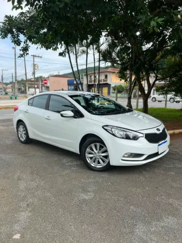 Kia Motors Cerato 1.6 16V Flex Aut. 2014