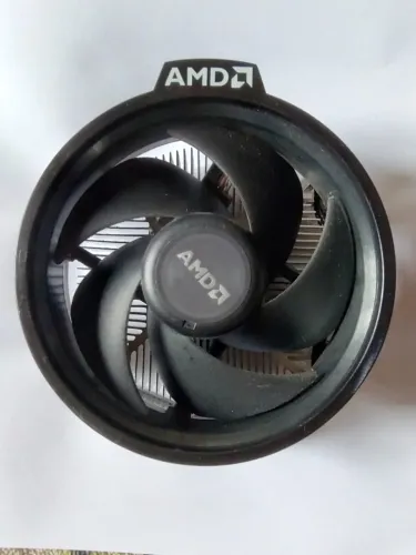 PROCESSADOR RYZEN 3 2200G COM COOLER ORIGINAL