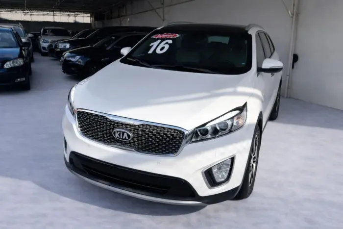 Kia Motors Sorento 3.5 V6 24V 278cv 4X4 Aut. 2016