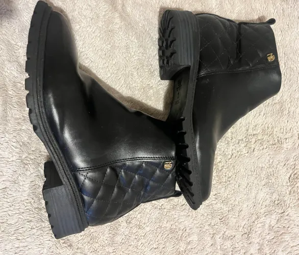 BOTA MODARE - TAMANHO 37