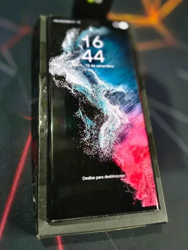 Samsung Galaxy S22 Ultra (256GB / 12GB RAM / Snapdragon)