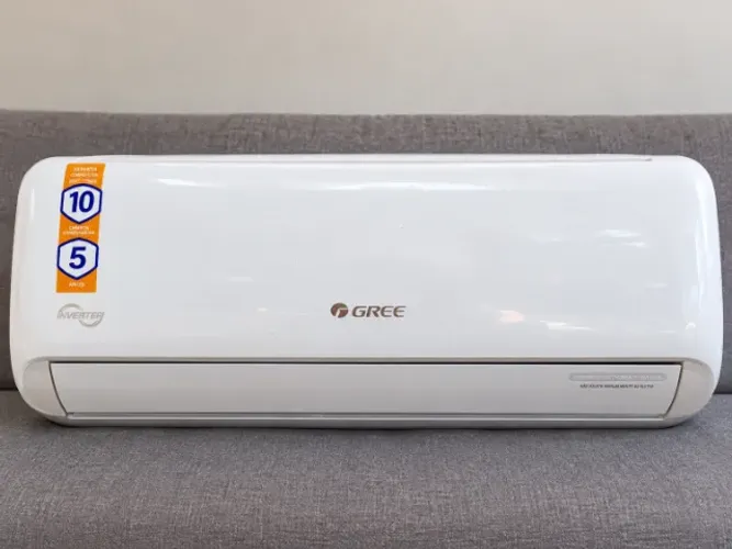 ? Ar-Condicionado Gree Inverter 12.000 BTUs 220V | Completo - R$ 2.100?