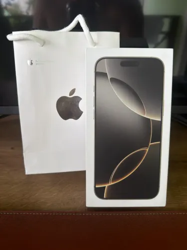 iPhone 16 Pro Max 256GB | Titânio Natural | 99% bateria | Garantia Apple