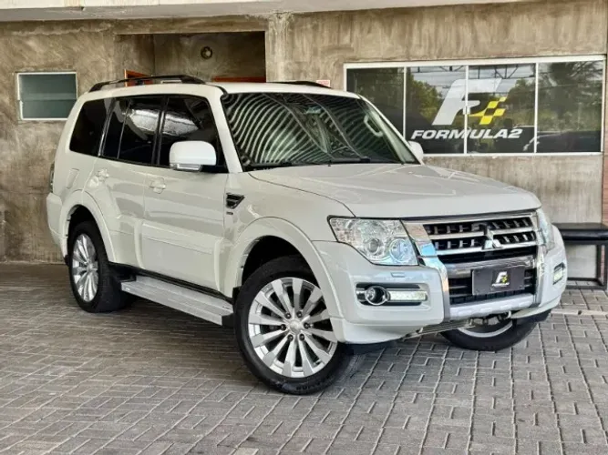 Mitsubishi Pajero HPE Full 3.2 4X4 T.i.dies. 5P AUT 2016