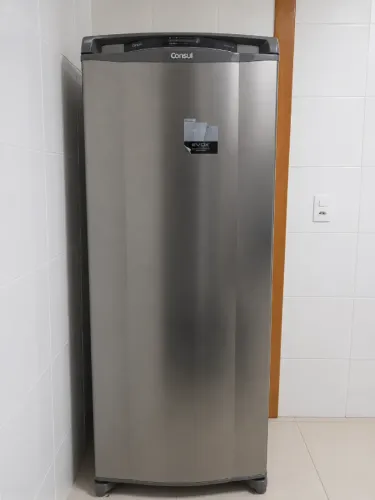 Geladeira Frost free Consul