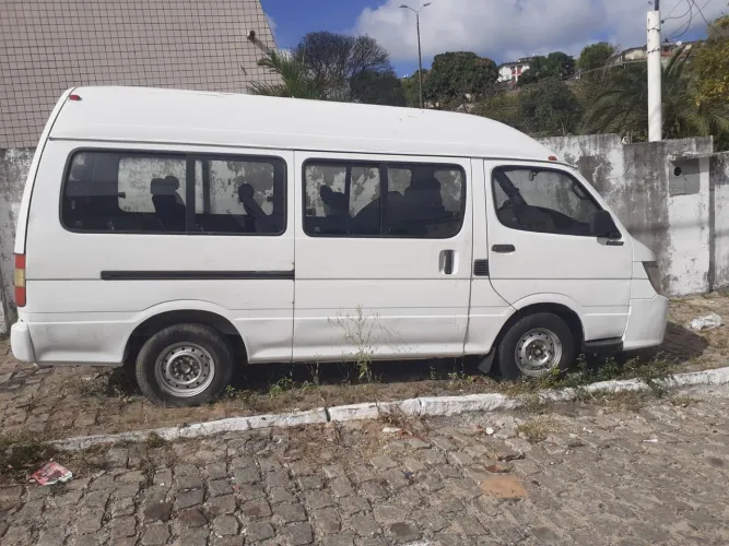 Jinbei Topic Escolar SL 2.2 8V/ 2.0 16V 4P 2022