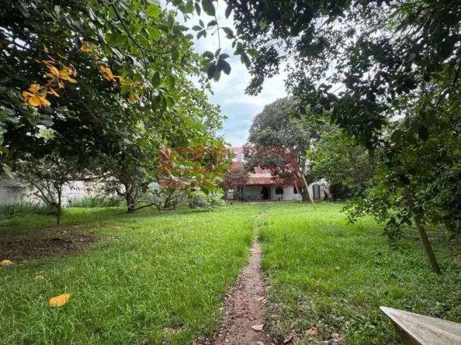 Excelente Terreno Amplo com Casa 1.630 m² a 300 m da Praia de Manguinhos Búzios