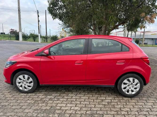 Chevrolet Onix Hatch LT 1.4 8V Flex Power Mec. 4P 2015